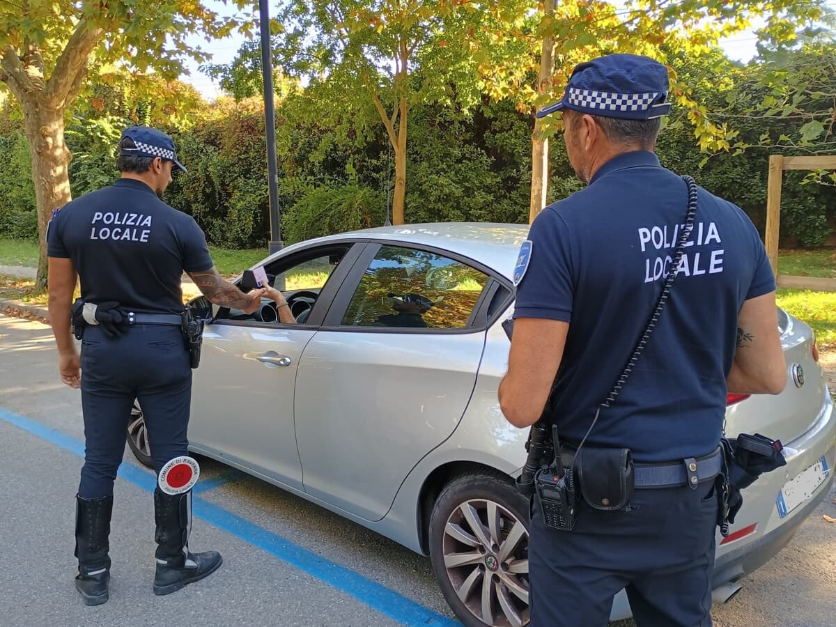 Guida al blocco dei diesel Euro 5: città coinvolte, nuove regole, multe e la "scappatoia"