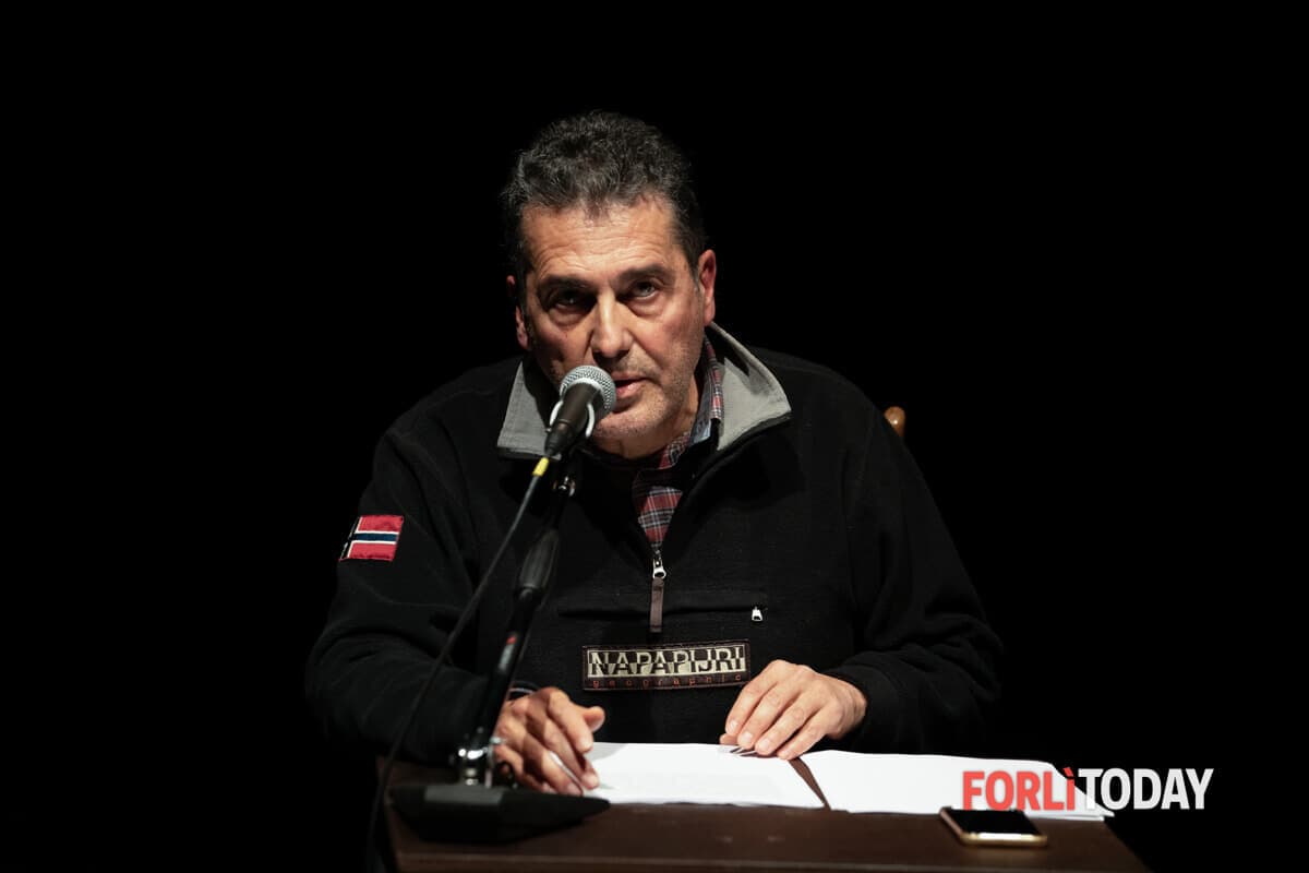 Dalla materia sul palco ai racconti brevi: doppio appuntamento per Crisalide festival