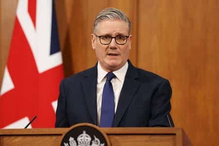 Starmer sfida Trump: “Il Regno Unito non entrerà nella guerra in Iran”